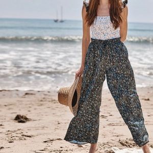 NWT Menagerie Palazzo Pants
